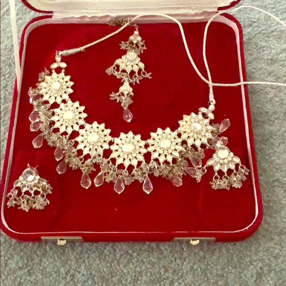 Jewelry - NWOT necklace earrings and Tikka set!